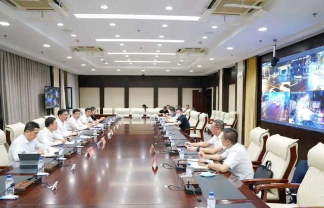 防汛常規(guī)物資|消防滅火裝備|消防救援裝備|水域救援救生|應(yīng)急照明設(shè)備|防汛與應(yīng)急包|水泵發(fā)電機(jī)類(lèi)|救生救援儀器