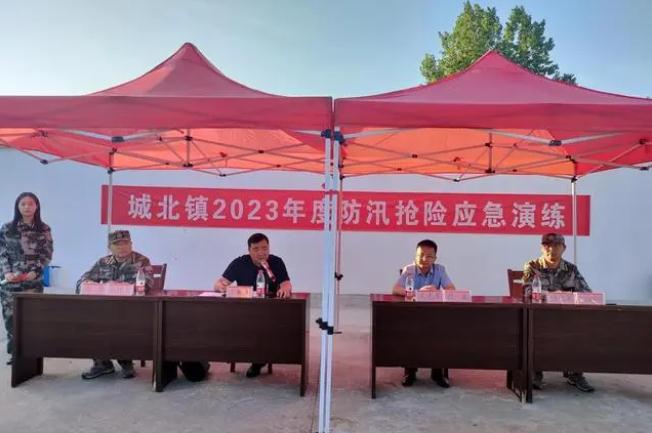“汛”速行動，以練筑防！金安區(qū)城北鎮(zhèn)開展防汛搶險應(yīng)急演練